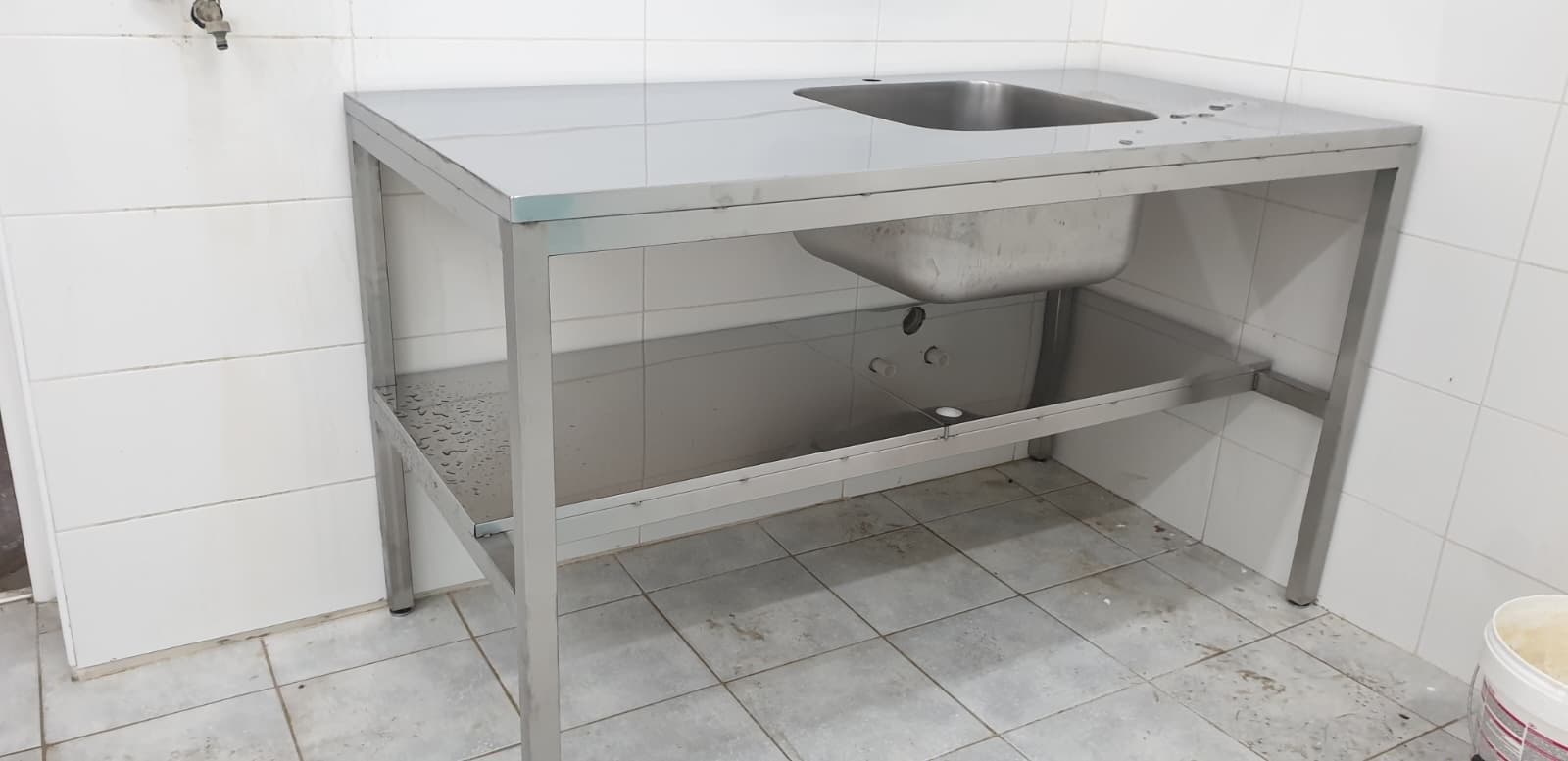 Nameštaj i police od inoksa, Euroinox (4)